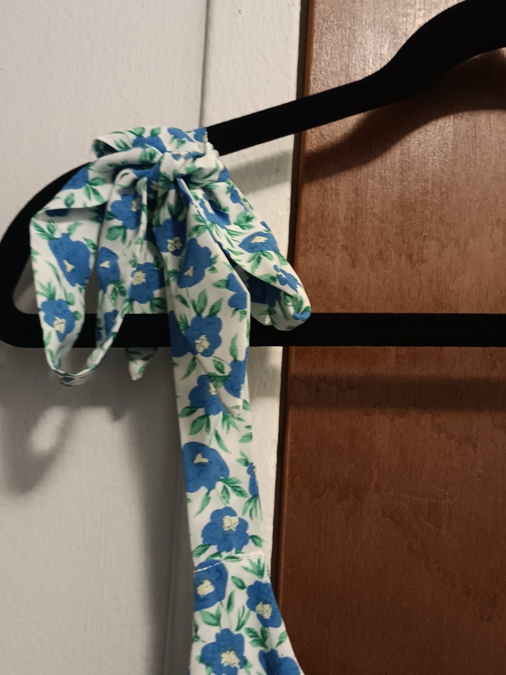 Lush Blue and White Floral Tie-Shoulder Lined Summer Midi Dress - Picture 5 of 7